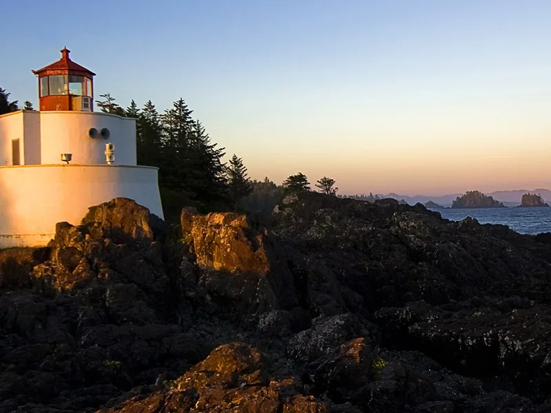 Lighthouse along the Midcoast Maine coast at dusk